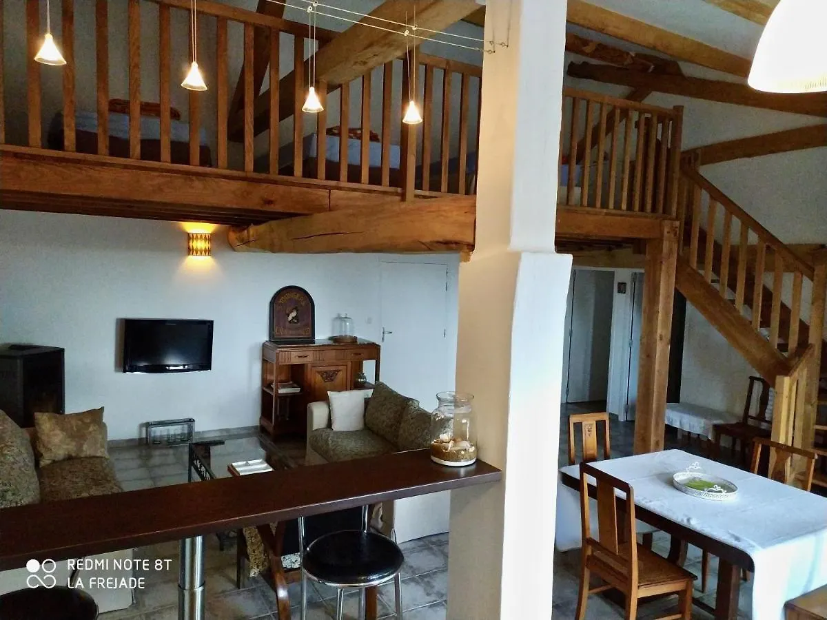 La Frejade Bed & Breakfast Lisle-sur-Tarn 0*,